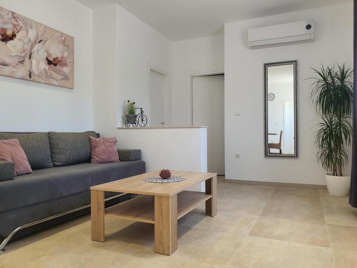 Apartment Rados Дугополье Экстерьер фото
